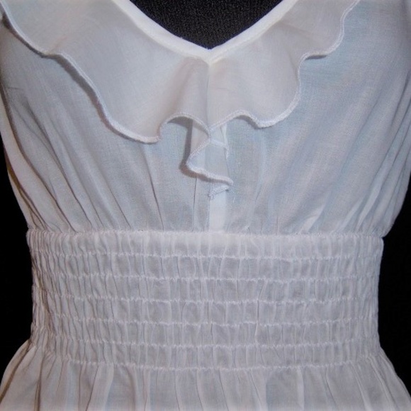 NWT The LIMITED Romantic Flutter Top - Picture 3 of 6